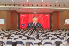 奋进新征程 建功新时代│中国18LUCK集中收看党的二十大开幕会