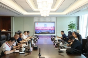 18LUCK集团总经理李新华来中国18LUCK调研